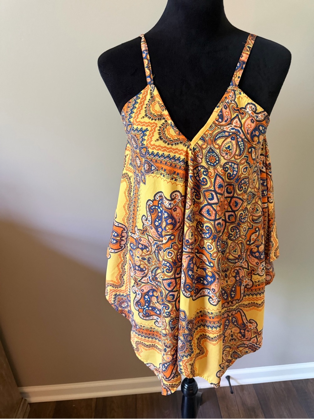 Unique Spectrum Yellow Paisley Spaghetti Strap Cami Top Medium